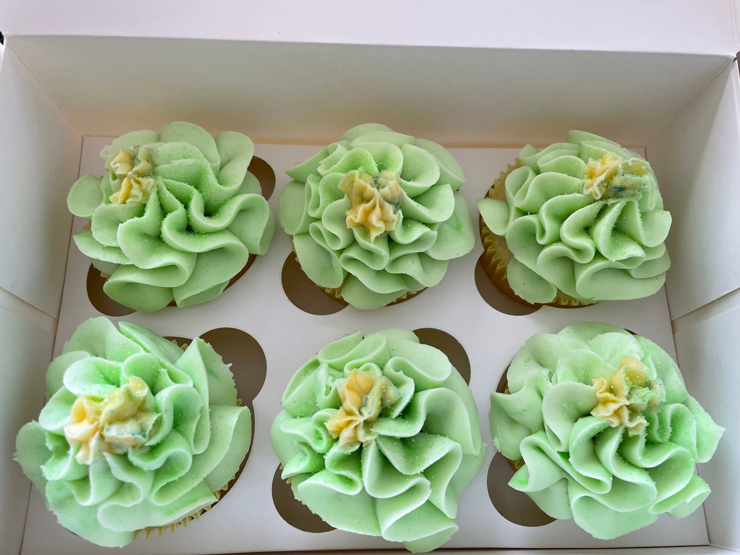 Made to Order Sweetly Simple Cupcakes